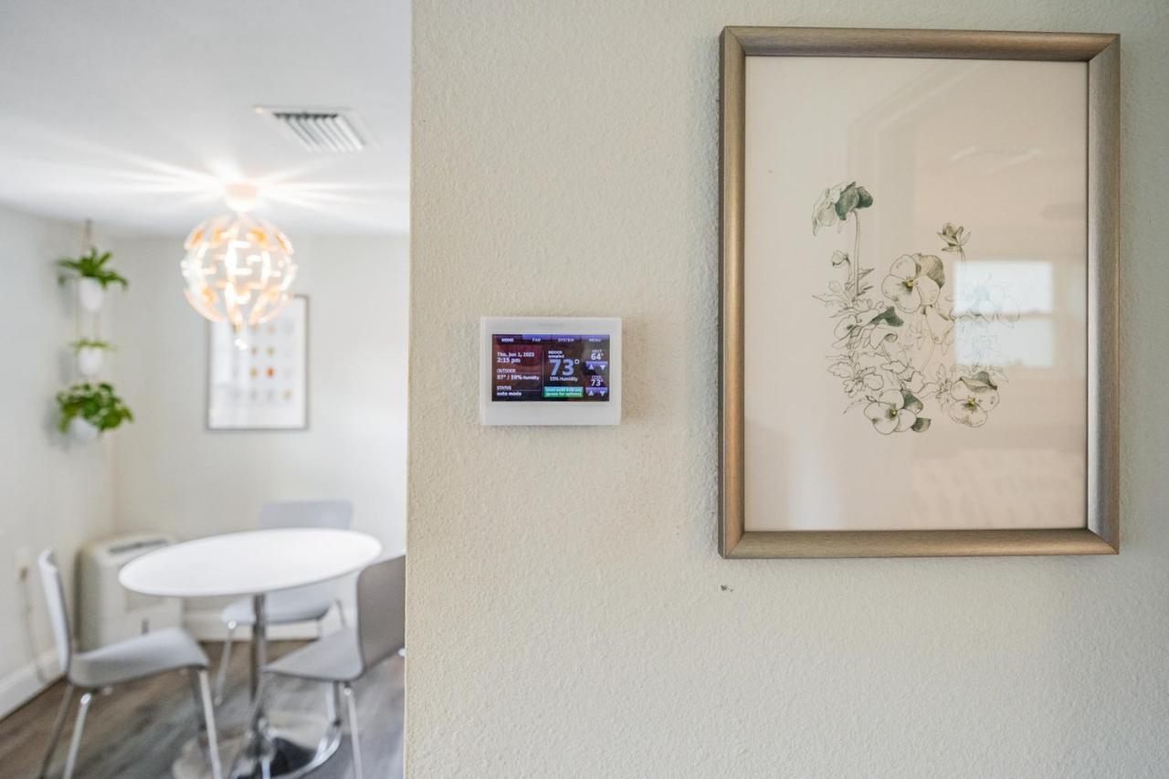 The Urban Nest Hotel Tampa Exterior photo